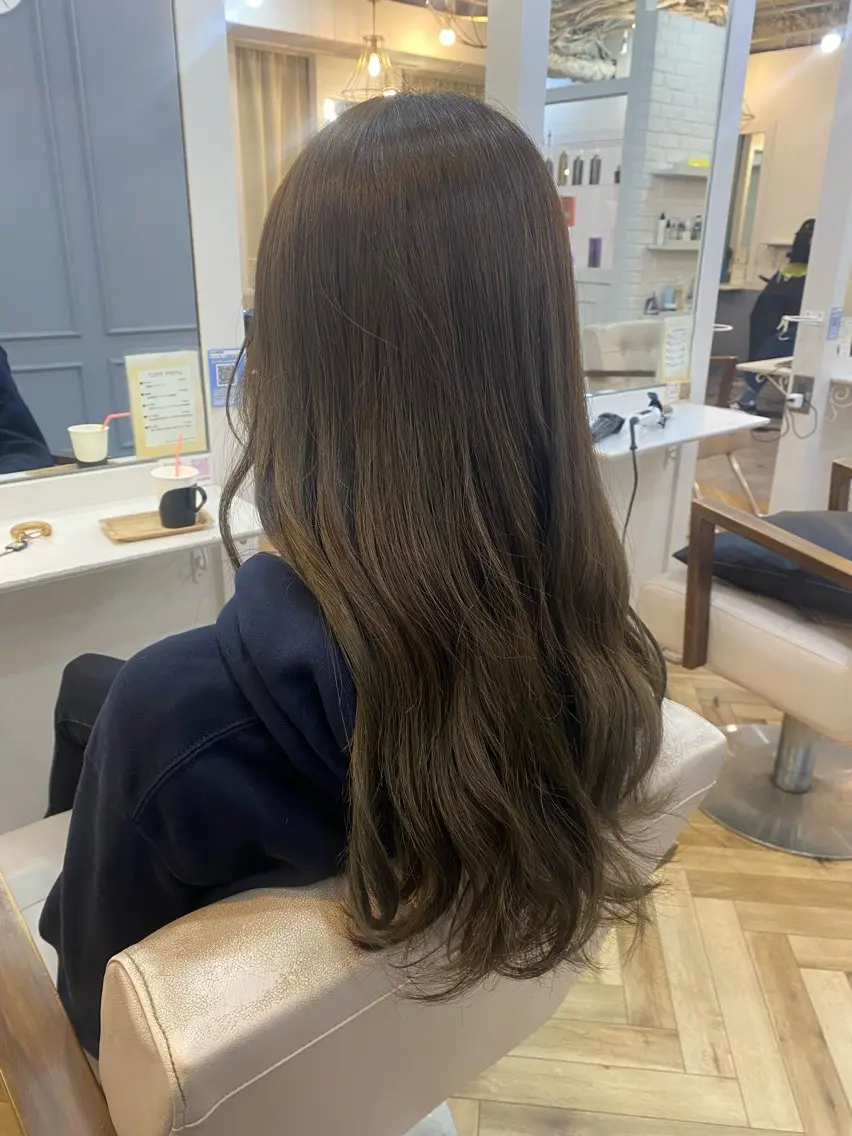 ロング カラー グレージュ 韓国ヘア・カラー 🩵SHIZUKUのヘアスタイル