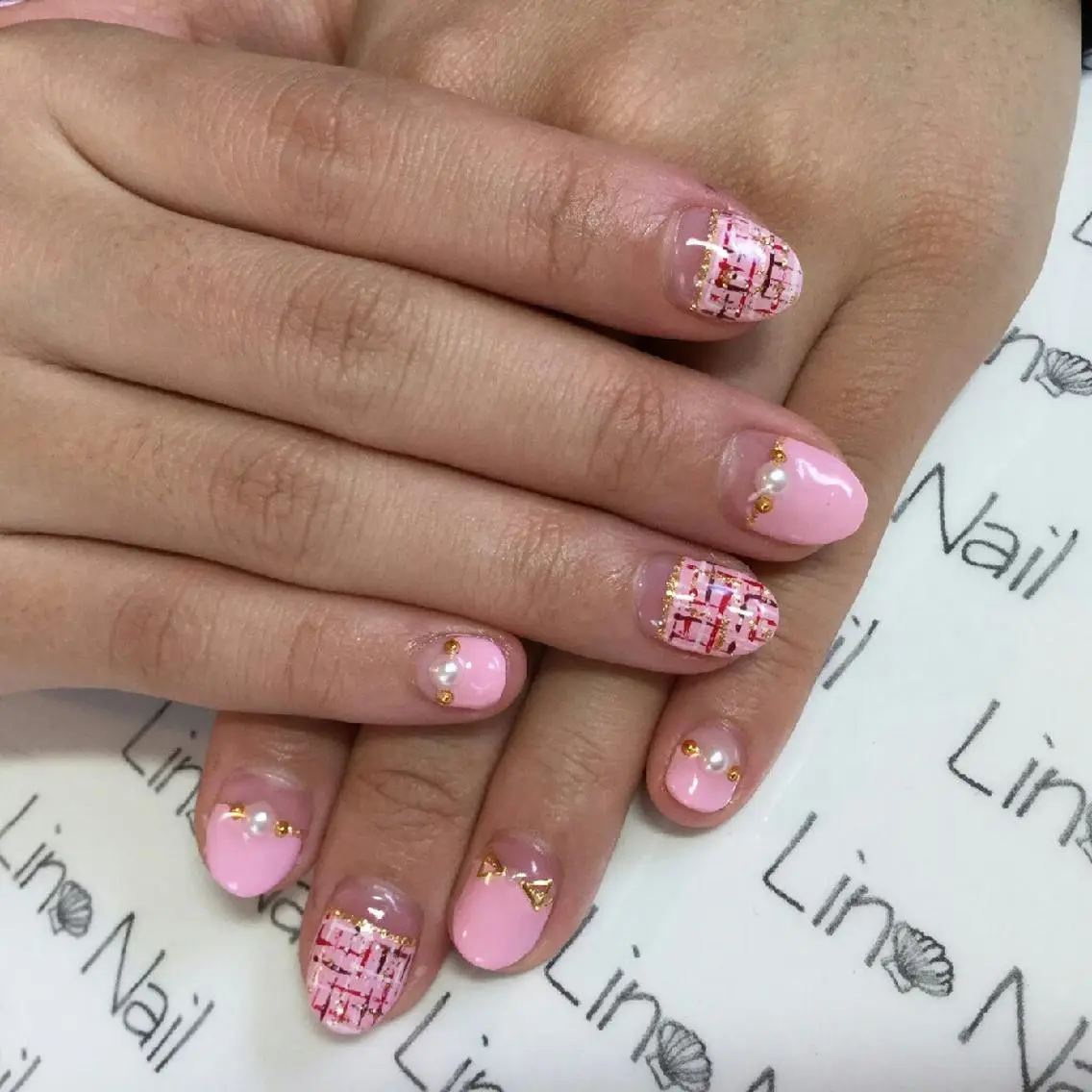 ショート ミディアム セミロング ロング カラー ネイル まつエク キラキラネイル Lino Nail sekitomiのネイルデザイン