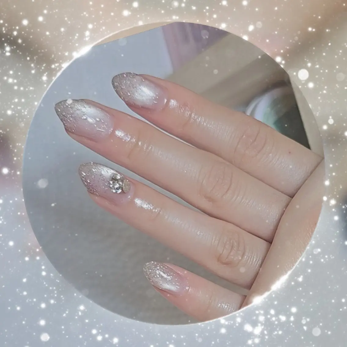 ネイル マグネットネイル ニュアンスネイル LineBeauty ユリのネイルデザイン