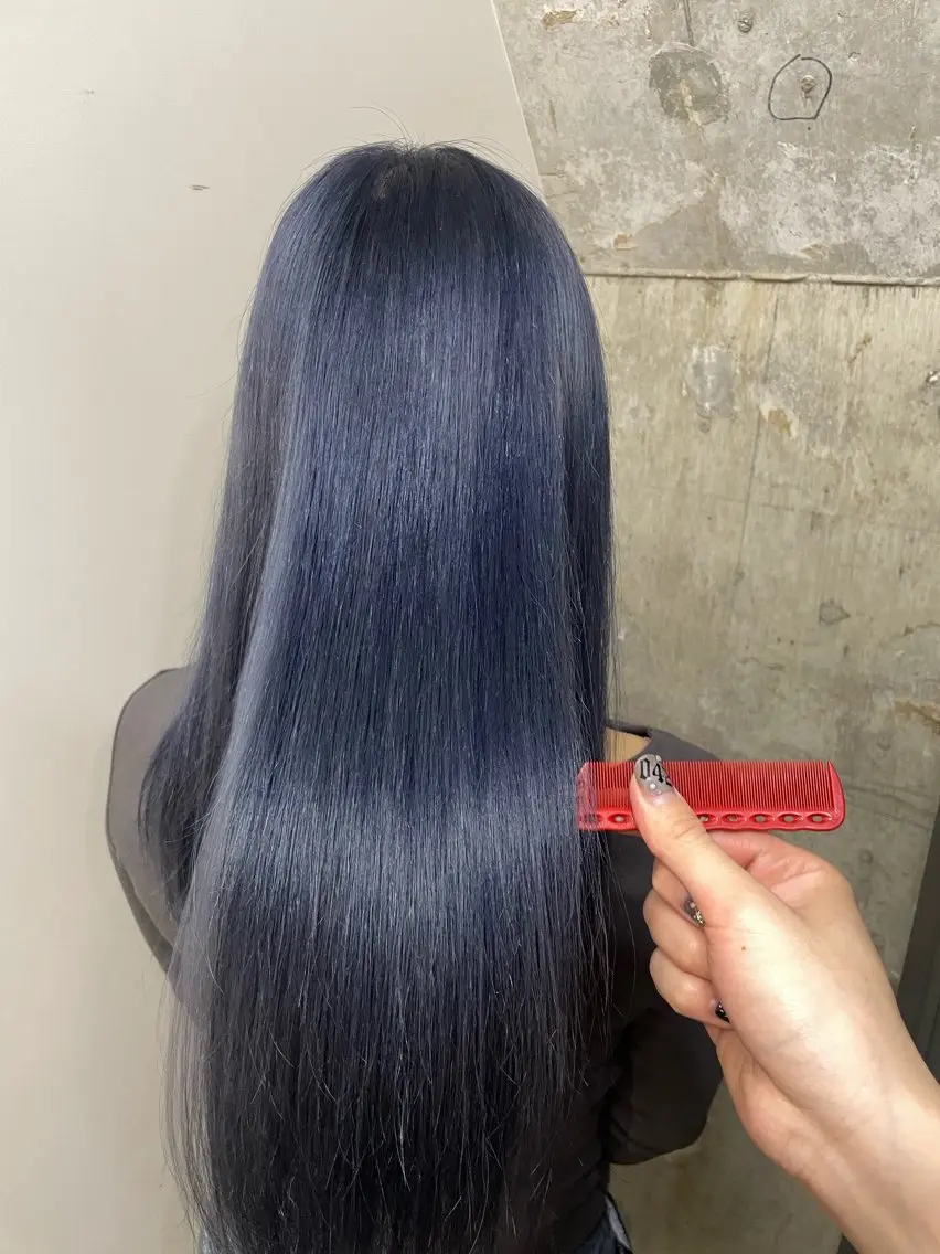 ロング カラー ブリーチ ブルーカラー ヘアカラー ニュアンスカラー/ 🫧レミ(坊主)のヘアスタイル