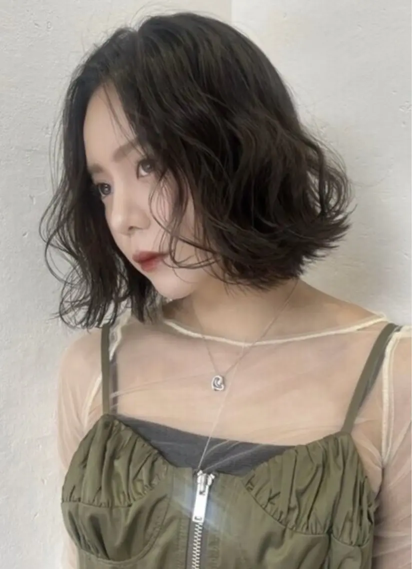 ミディアム カット ヘッドスパ 大人韓国レイヤー🫧 暖色カラー/はるのヘアスタイル