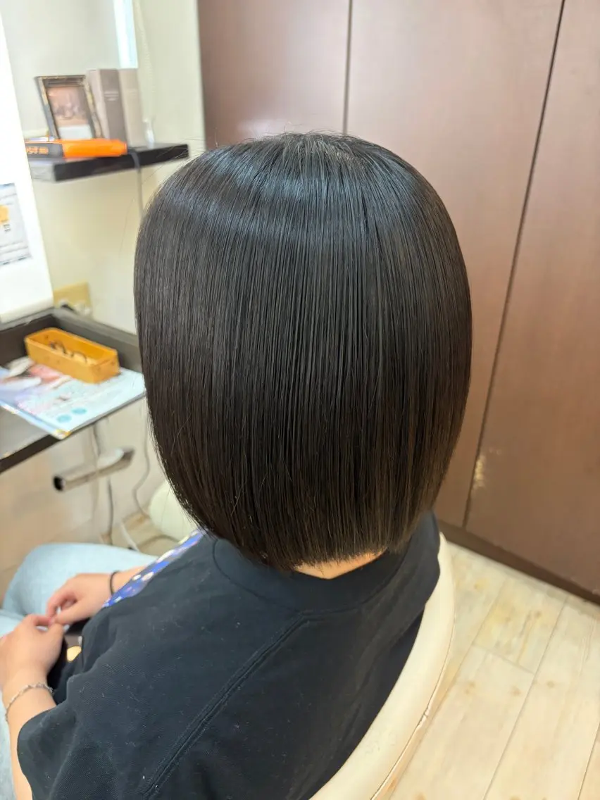 ショート 縮毛矯正 ルプラボウ/豊川/ 柴田心那のヘアスタイル