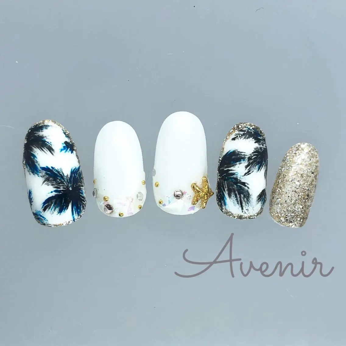 ネイル Avenir 表参道 nail&eye予約のネイルデザイン