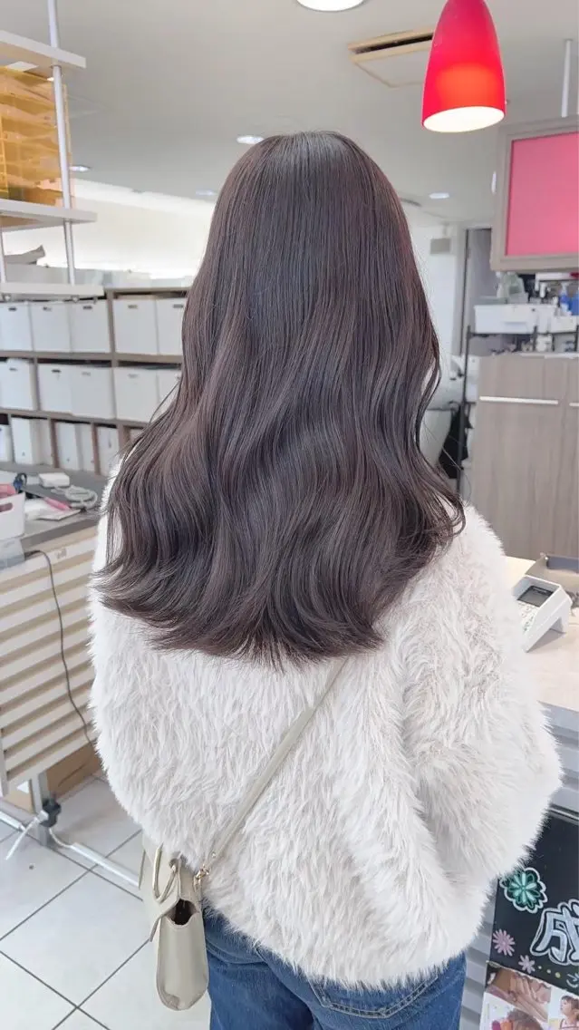 セミロング カラー ヘアカラー 成瀬スパイラル パーマ清水大隼のヘアスタイル