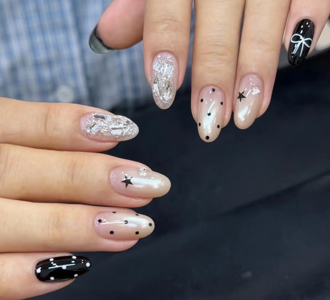 ネイル ハンドネイル 🎀 KiKi_nailのネイルデザイン