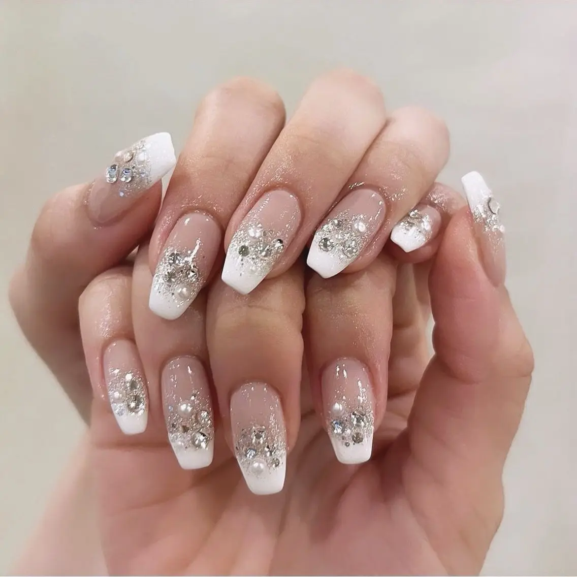 ネイル オーロラネイル チークネイル 長さ出し フットネイル フレンチネイル ハンドネイル Lee Nailsのネイルデザイン