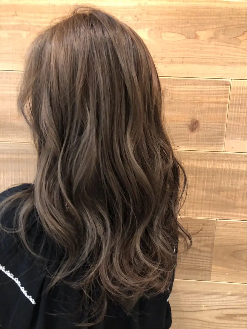 ロング KAYO カラー得意です^^のヘアスタイル
