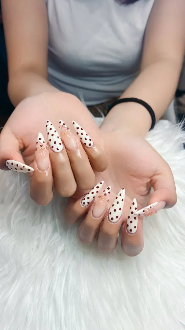 ネイル IVY NAIL SALON｜富山のネイルデザイン