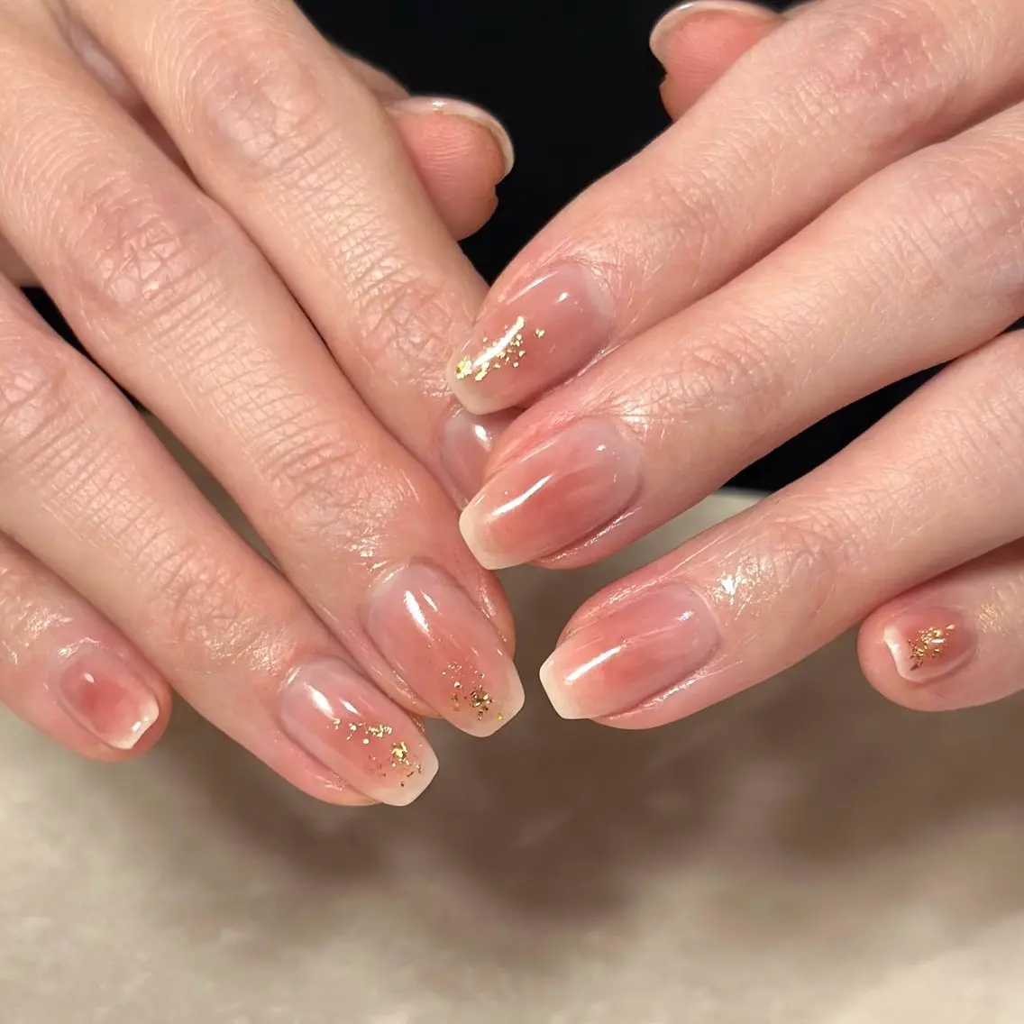 ネイル ニュアンスネイル aoi .のネイルデザイン