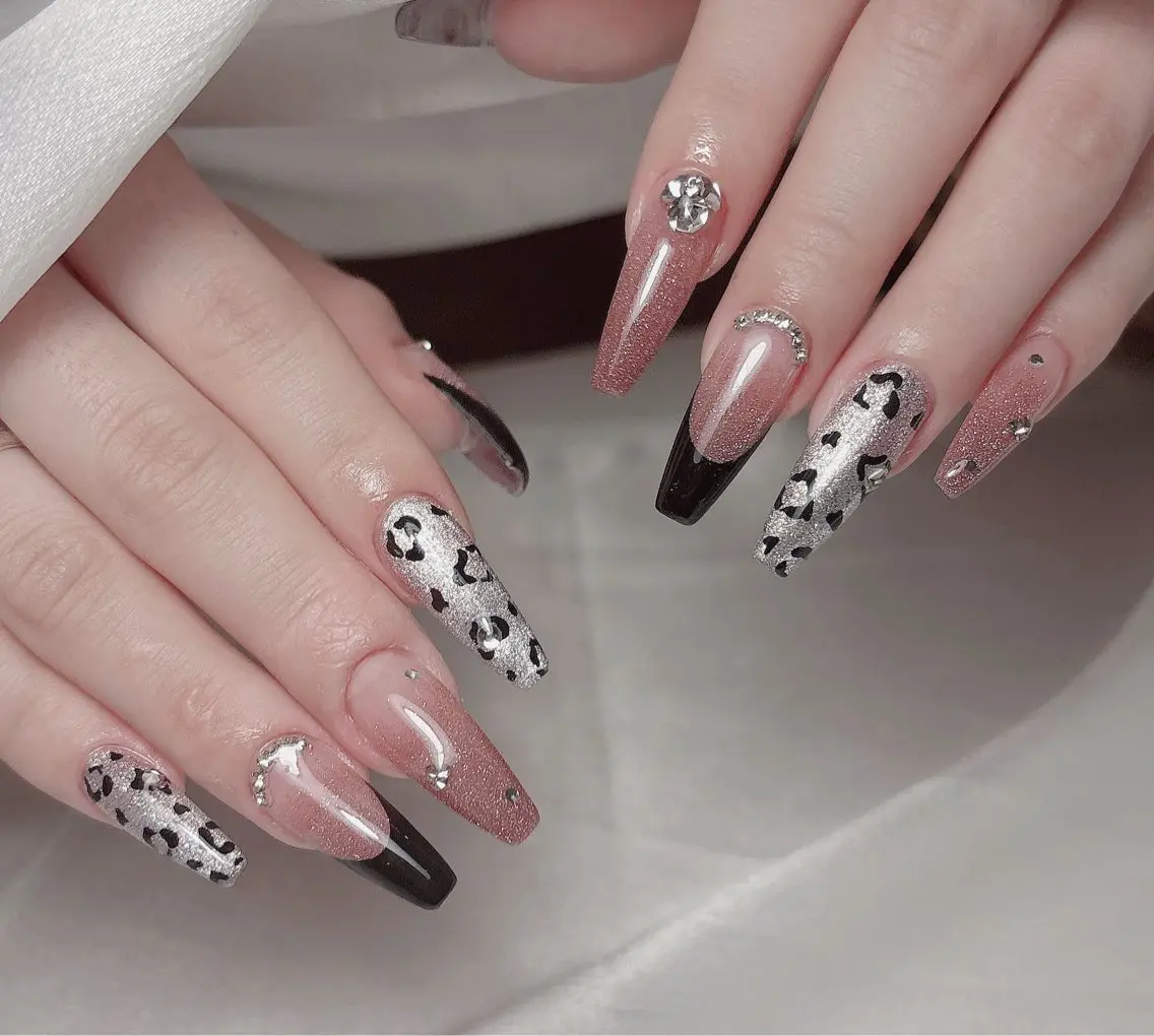 ネイル ハンドネイル Aura  Nail 長さだし/パラジェルのネイルデザイン