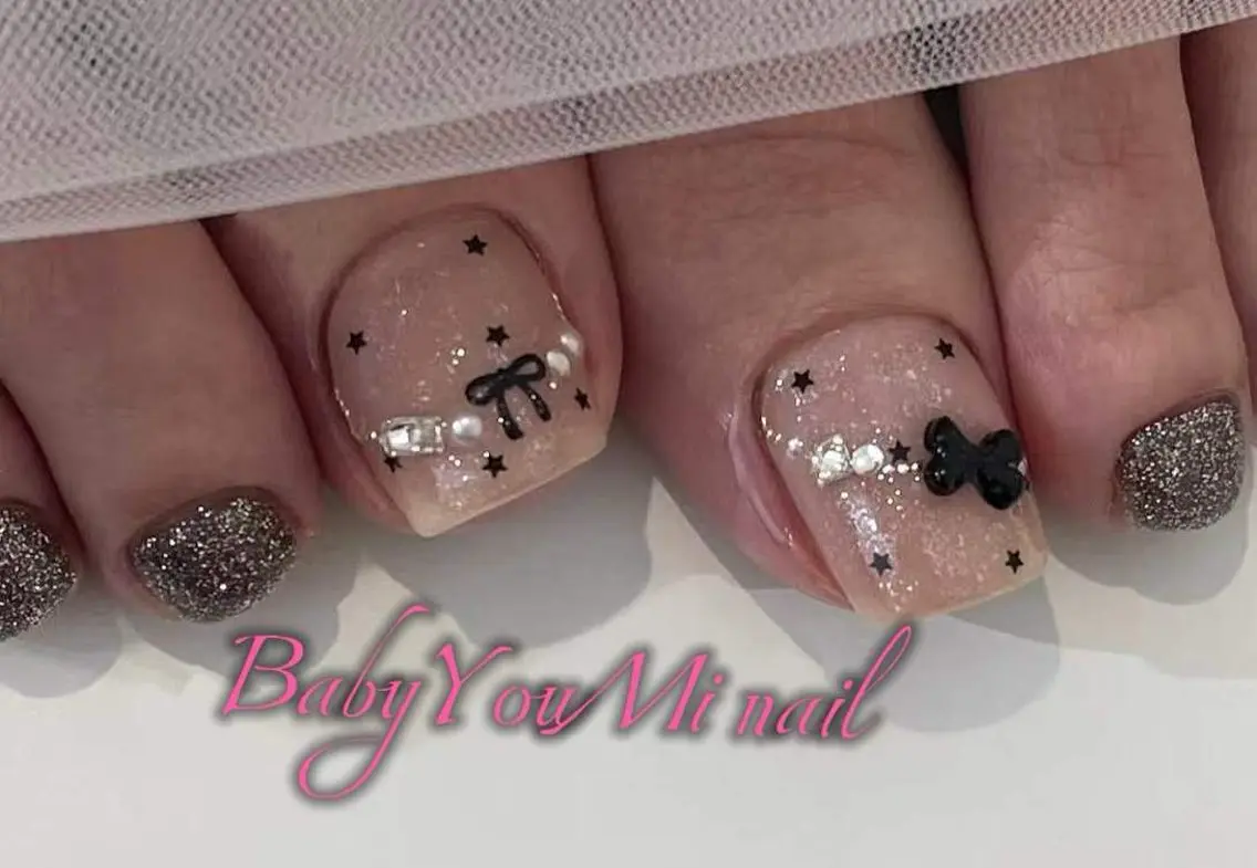 ネイル オーロラネイル チークネイル 成人式 フットネイル フレンチネイル フットネイル BabyYouMi nailのネイルデザイン