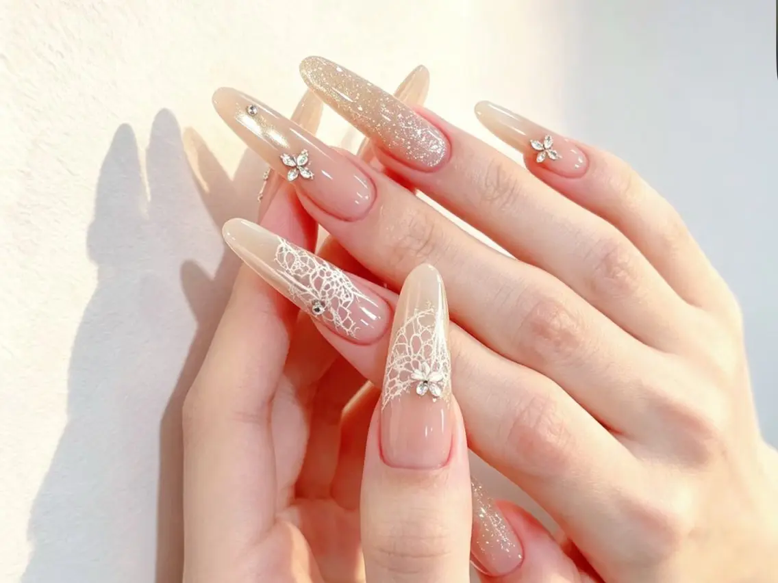 メンズ ネイル メンズ韓国風 オーロラネイル チークネイル 長さ出し フレンチネイル ハンドネイル ハンドケア NEW NAIL 池袋のネイルデザイン