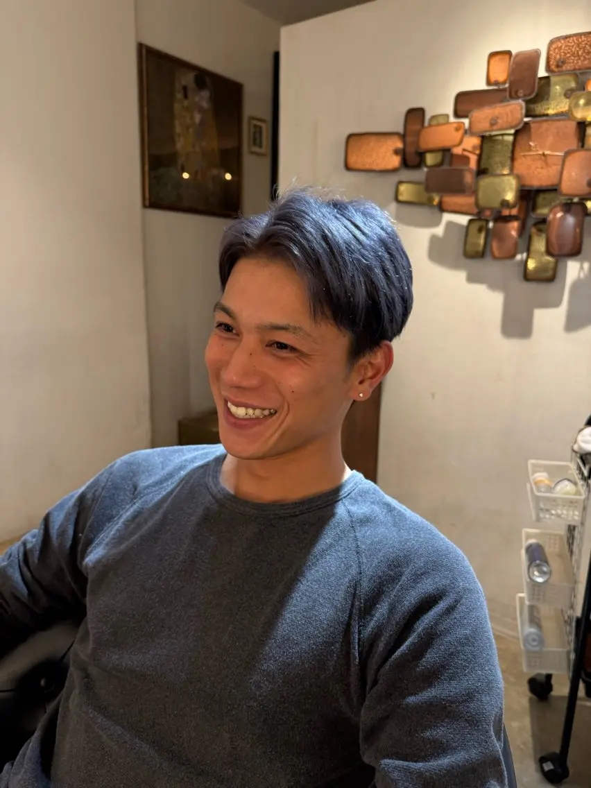 ショート カラー メンズ 志柿 虹花のヘアスタイル