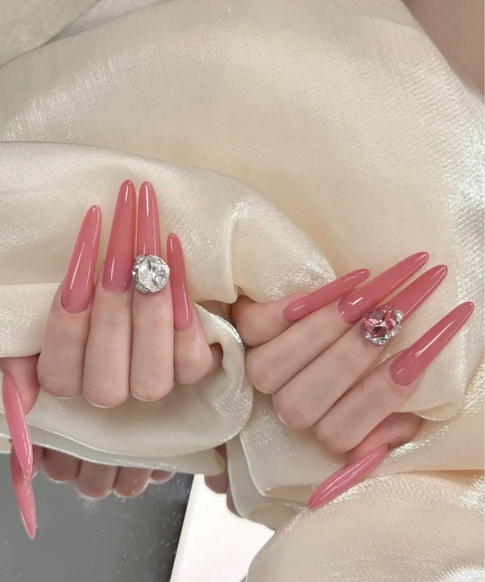 ネイル ハンドネイル Luna Gladeのネイルデザイン