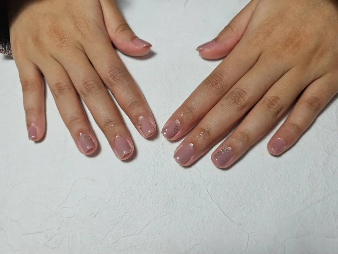 ネイル オーロラネイル フラワーネイル フットネイル フレンチネイル ジェルネイル ハンドネイル mogunail &blowのネイルデザイン