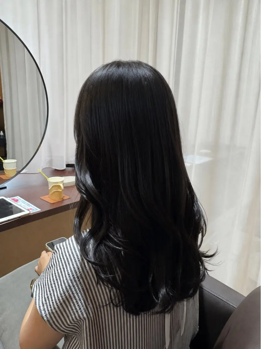 ミディアム ヘアカラー 【YOKE】　西田 乃那のヘアスタイル