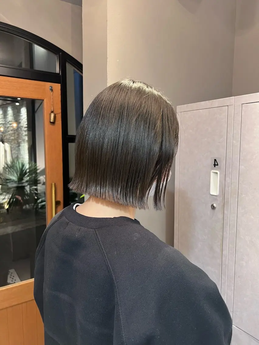 ショート カラー 切りっぱなしボブ ボブ 神戸ボブ✂️ ioe三宮/田 伸佳のヘアスタイル