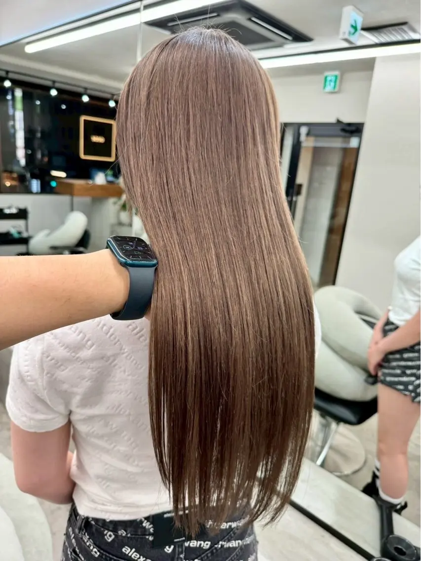 ロング 髪質改善 縮毛矯正 トリートメント 酸熱トリートメント カラーモデル募集 🤍momoha🤍のヘアスタイル