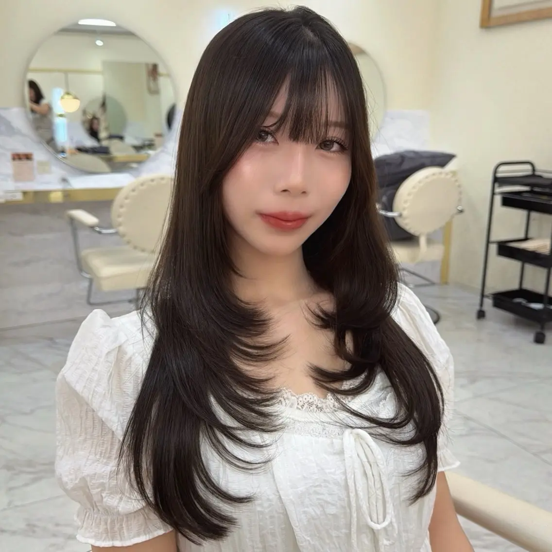 ロング カット ヘアカラー hiyori🎀 トレンドレイヤーのヘアスタイル