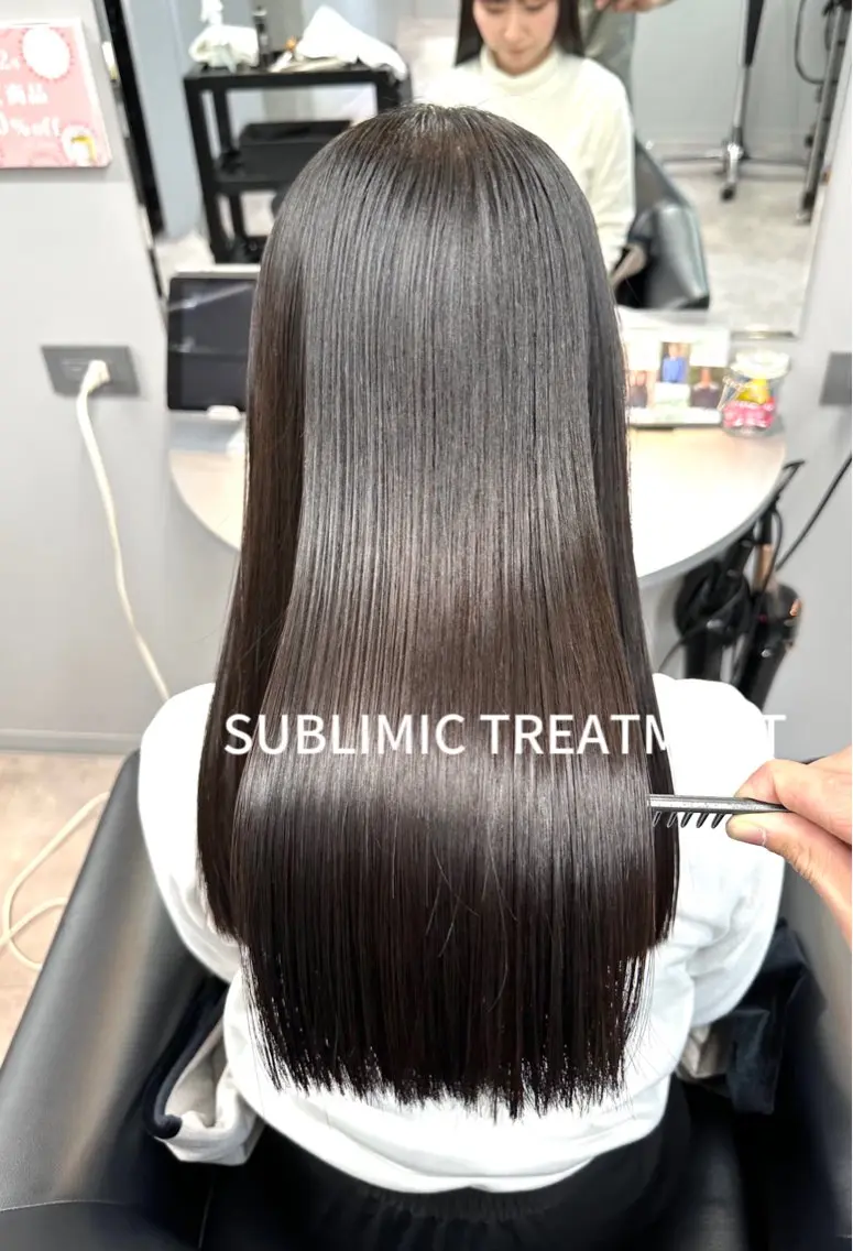 ロング カラー トリートメント カット ヘアカラー トリートメント 美髪矯正・レイヤー 倉友哉のヘアスタイル