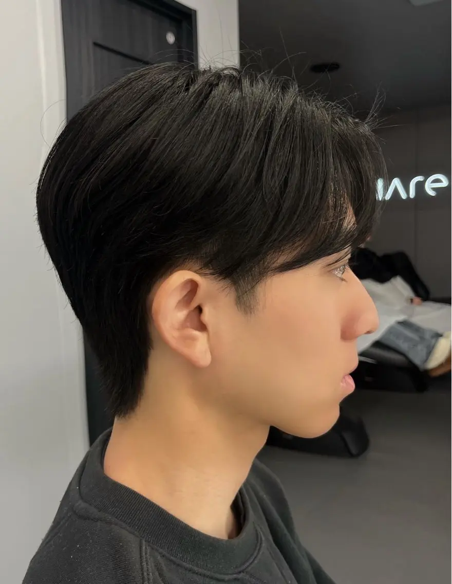 メンズ アイカ🐺 メンズ韓国ヘアのヘアスタイル