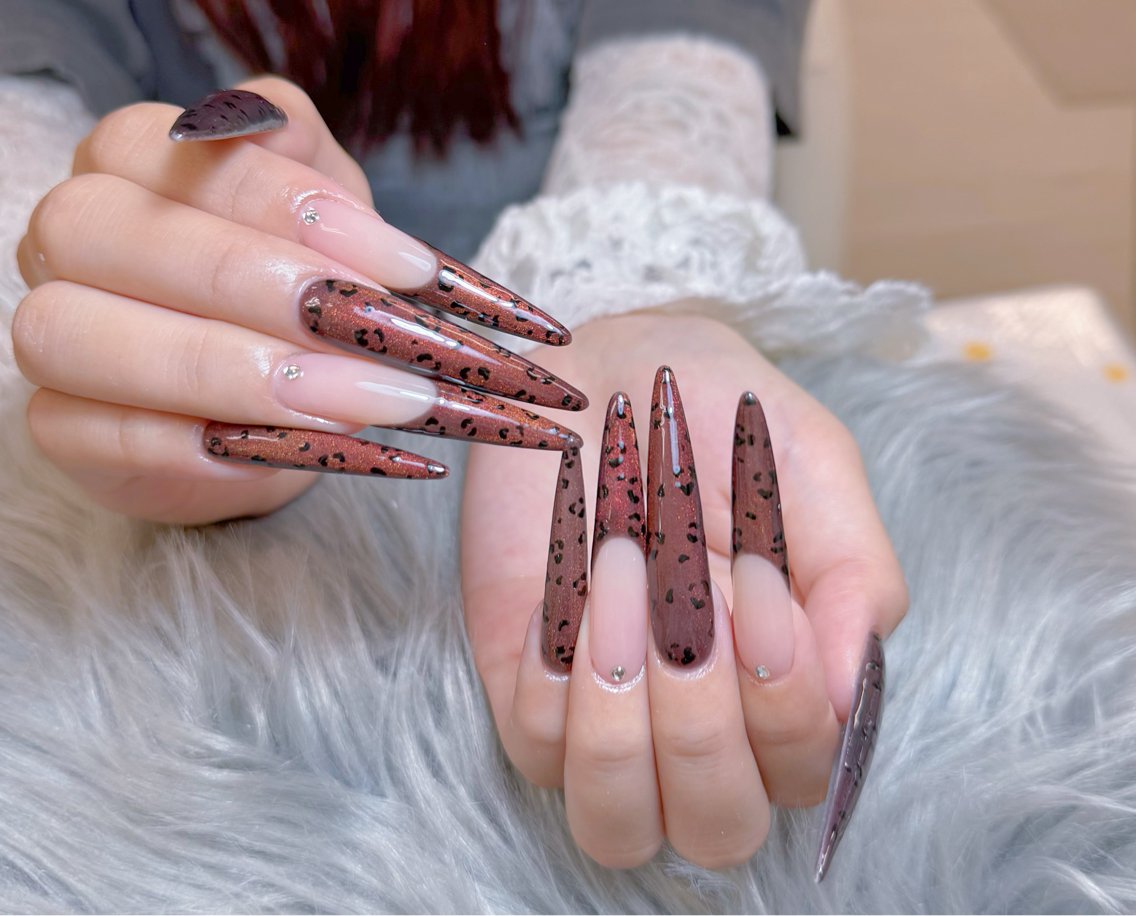 ネイル ハンドネイル ハンドケア Anh Nail 歌舞伎町のネイルデザイン