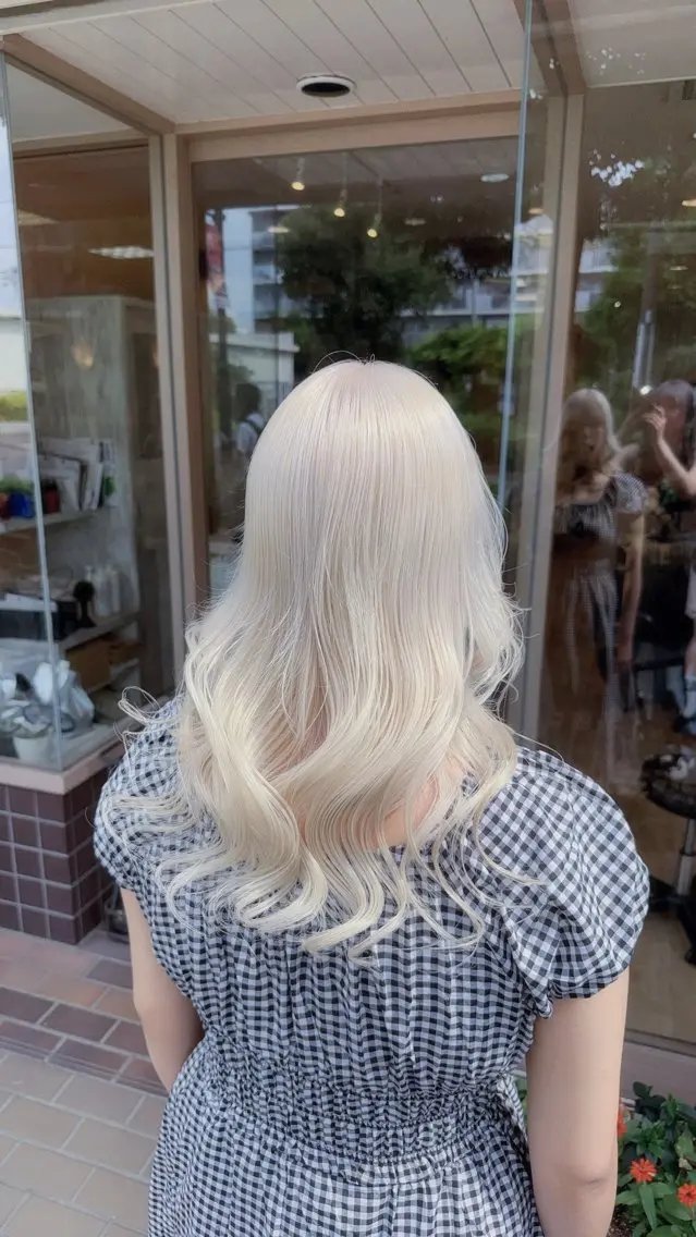 ミディアム Moremuu もも🍑のヘアスタイル