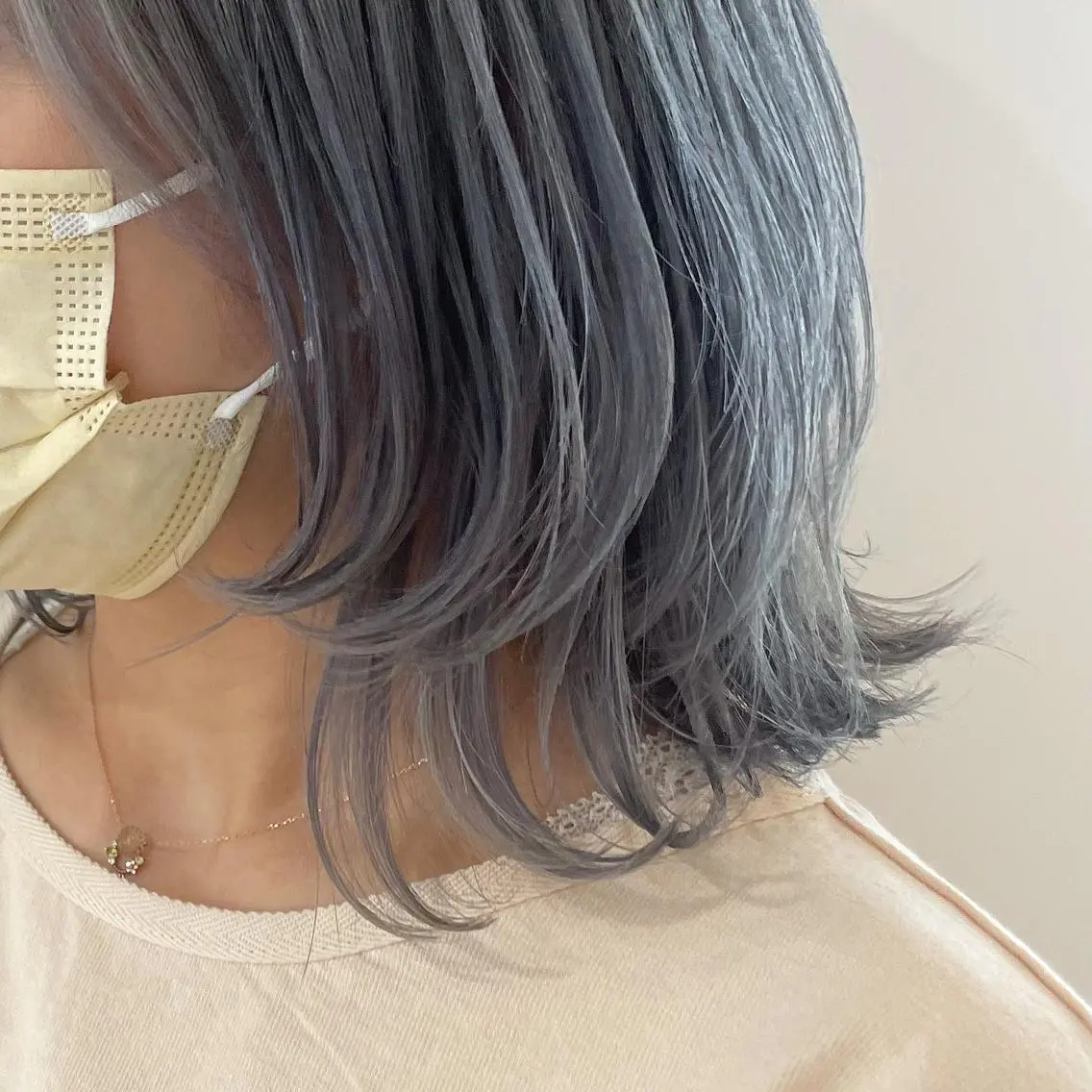 ミディアム カラー ブリーチ ブルーカラー トリートメント noa ☪︎のヘアスタイル