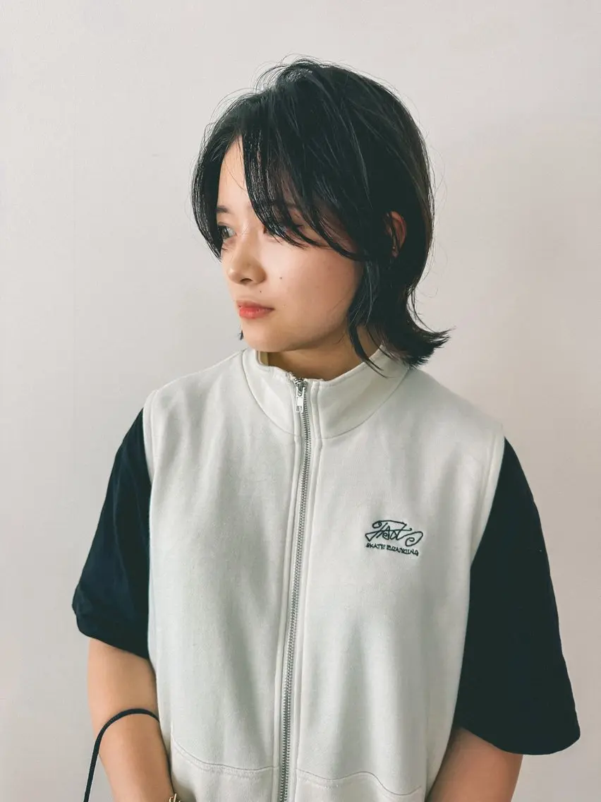 ショート カラー ウルフカット illfrere / YUMEのヘアスタイル
