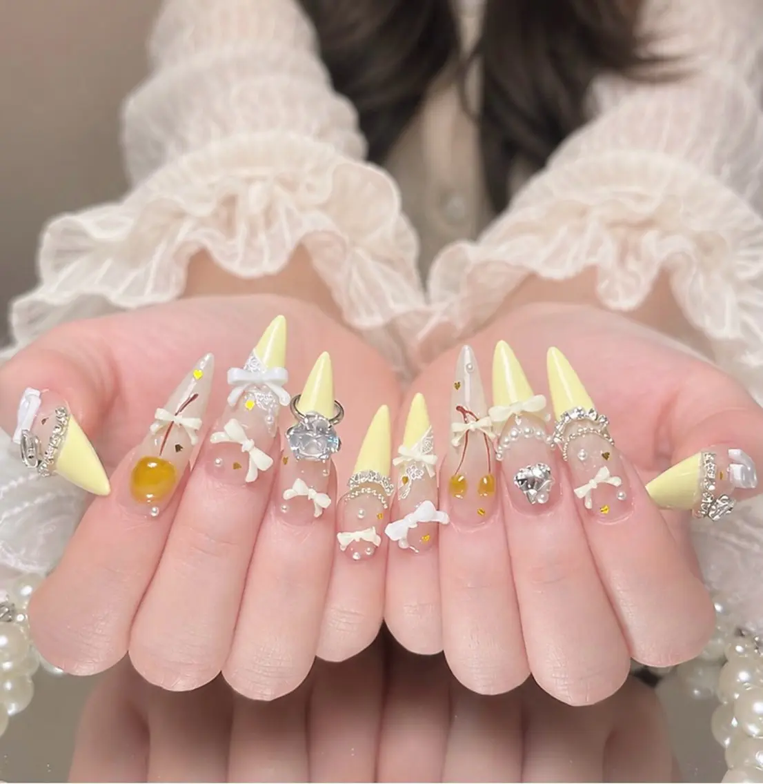 ネイル アートネイル ボルドー フレンチネイル ジェルネイル 氷ネイル・うるうるネイル ハンドネイル Julie Nail Rinのネイルデザイン
