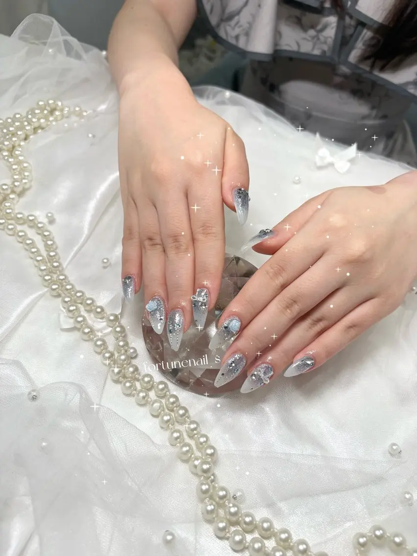 ネイル 水色 ワンホンネイル ハンドネイル ☆saori ☆のネイルデザイン