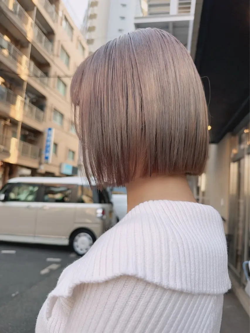 ショート 透明感カラー KATSURENのヘアスタイル