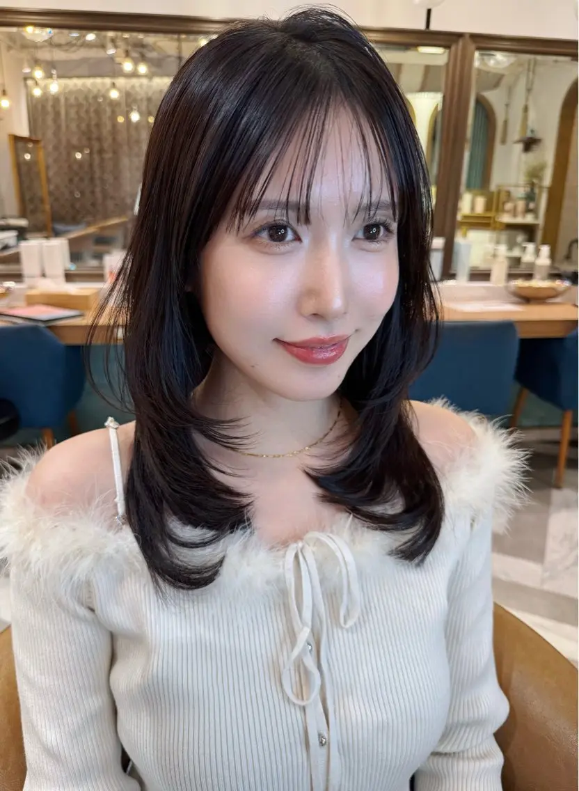 ミディアム カラー カット ヘアカラー トリートメント レイヤーカット /透明感カラー西田のヘアスタイル
