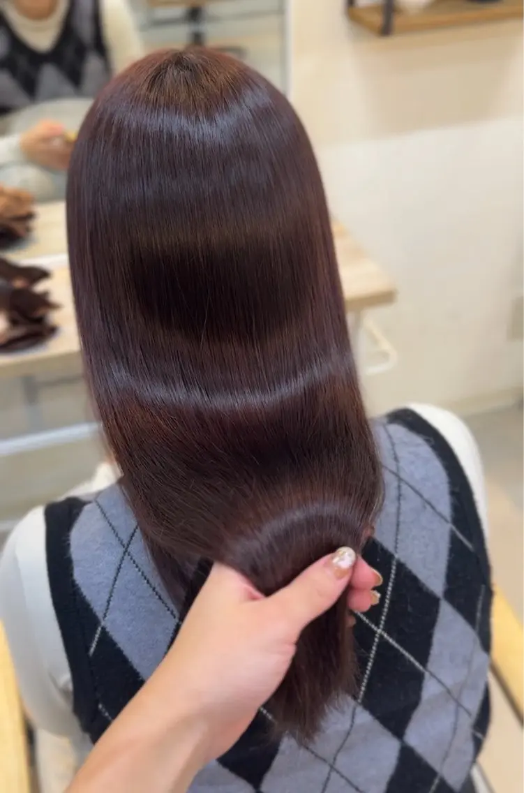 【リピーター様限定】カット+カラー🤍トリートメント付き!の写真
