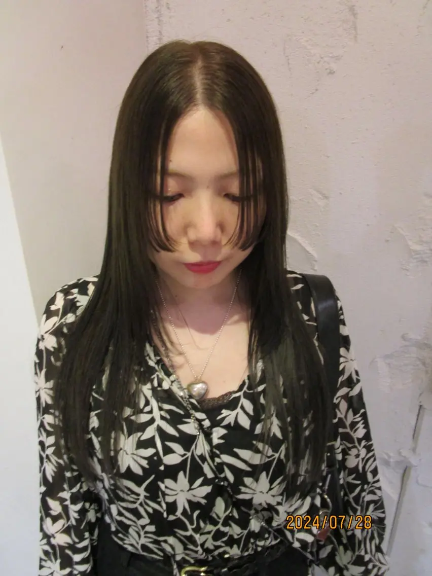 ロング カラー カット Iwai sのヘアスタイル