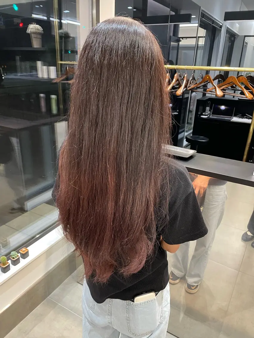 ロング カラー グラデーションカラー ピンクカラー 山本 美羽のヘアスタイル