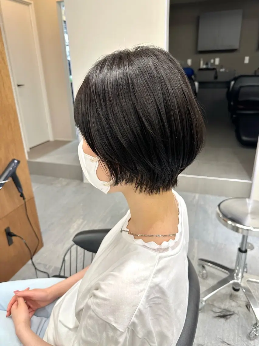 ショート Chere 堺東 ショートカットのヘアスタイル