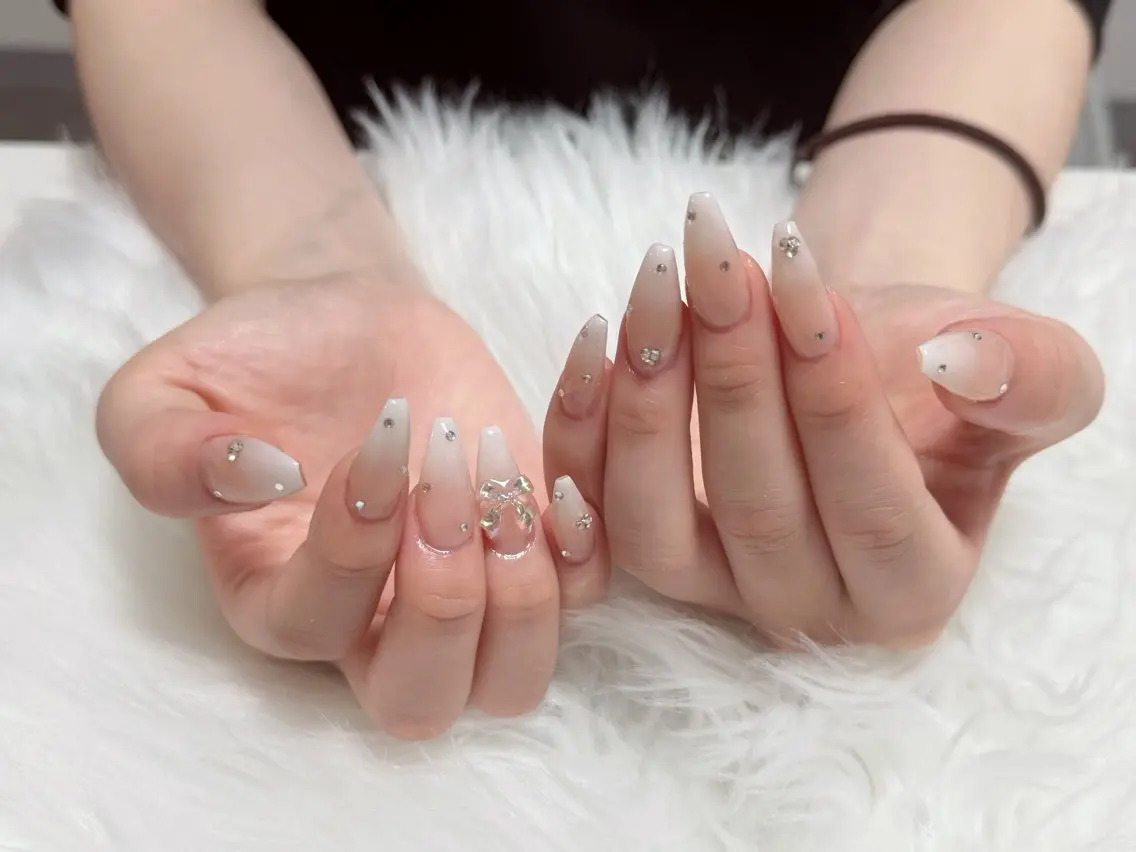 ネイル ハンドネイル BERA NAILSのネイルデザイン