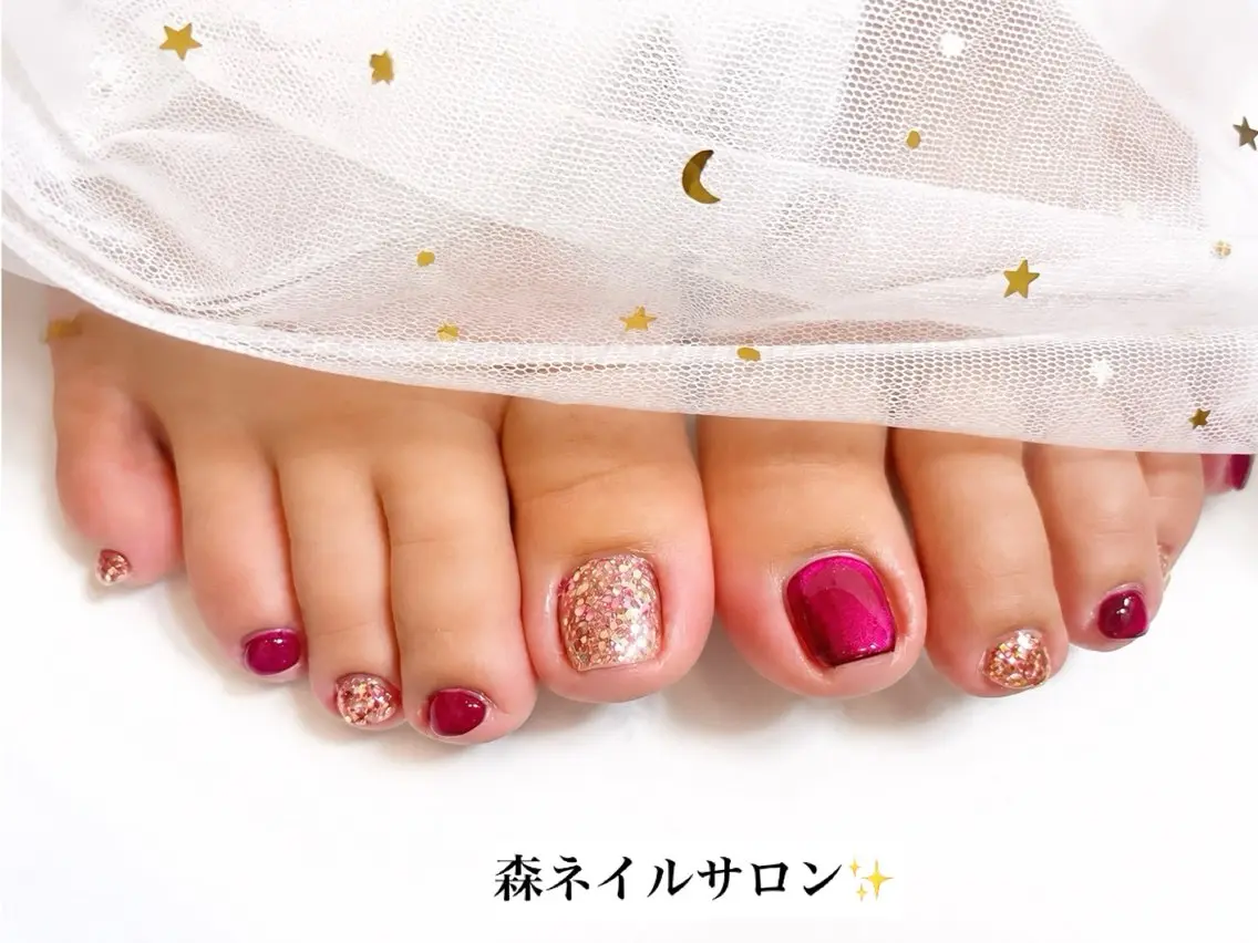 ネイル フットネイル 森 ネイル サロンのネイルデザイン