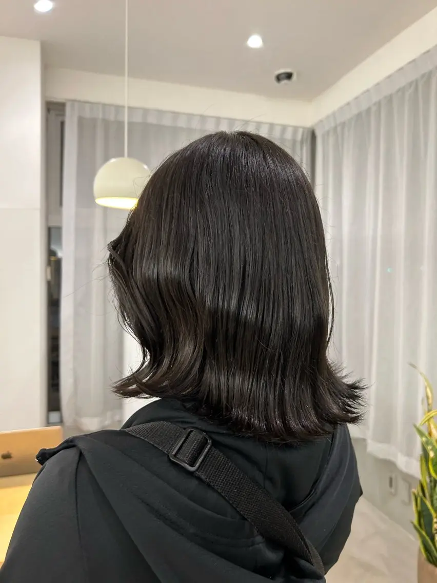 カラー グレージュ オリーブグレージュ オリーブグレー つくばUtooe's 石田桃花のヘアスタイル