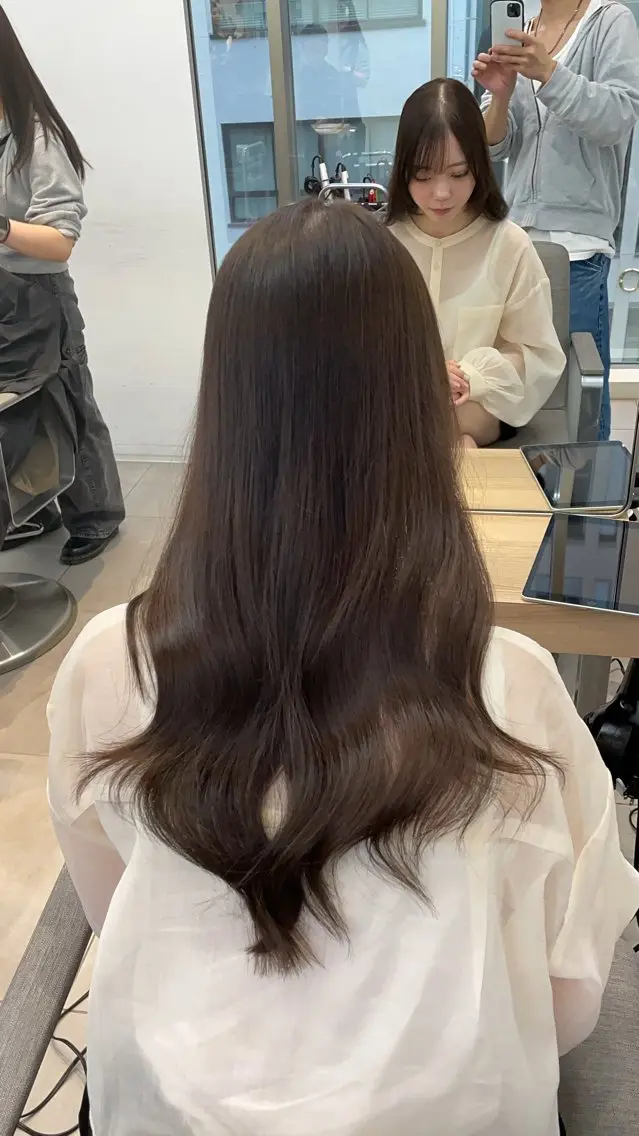 ロング 髪質改善 ✨髪質改善✨美髪 矯正🫧小泉のヘアスタイル