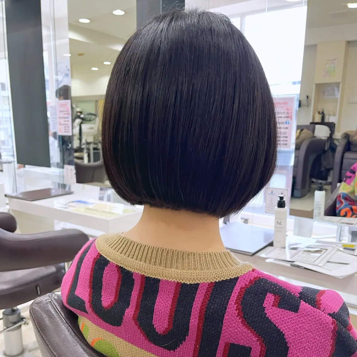 ショート カラー ❤️🔥ハイトーン /レイヤー/IORIのヘアスタイル