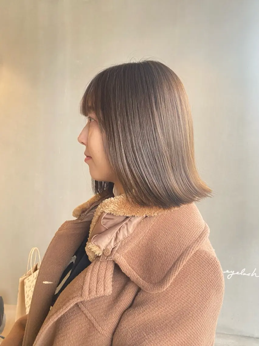 ミディアム カラー ベージュカラー ブリーチ ダブルカラー ブリーチなしカラー オリーブベージュ ベージュ/オリーブ/ miyabiのヘアスタイル