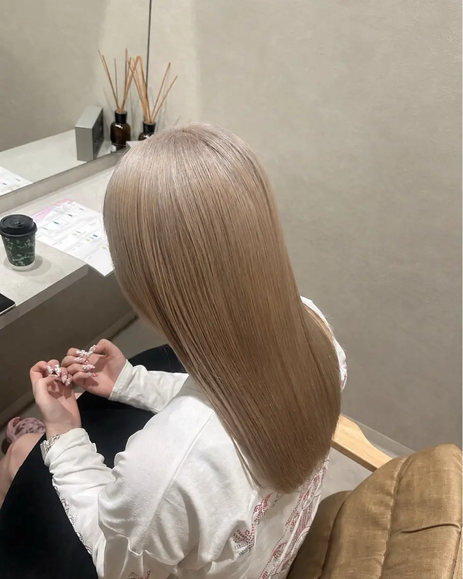 🔥ブリーチ初心者歓迎┊︎透明感ブリーチダブルカラー➕ケア処理の写真