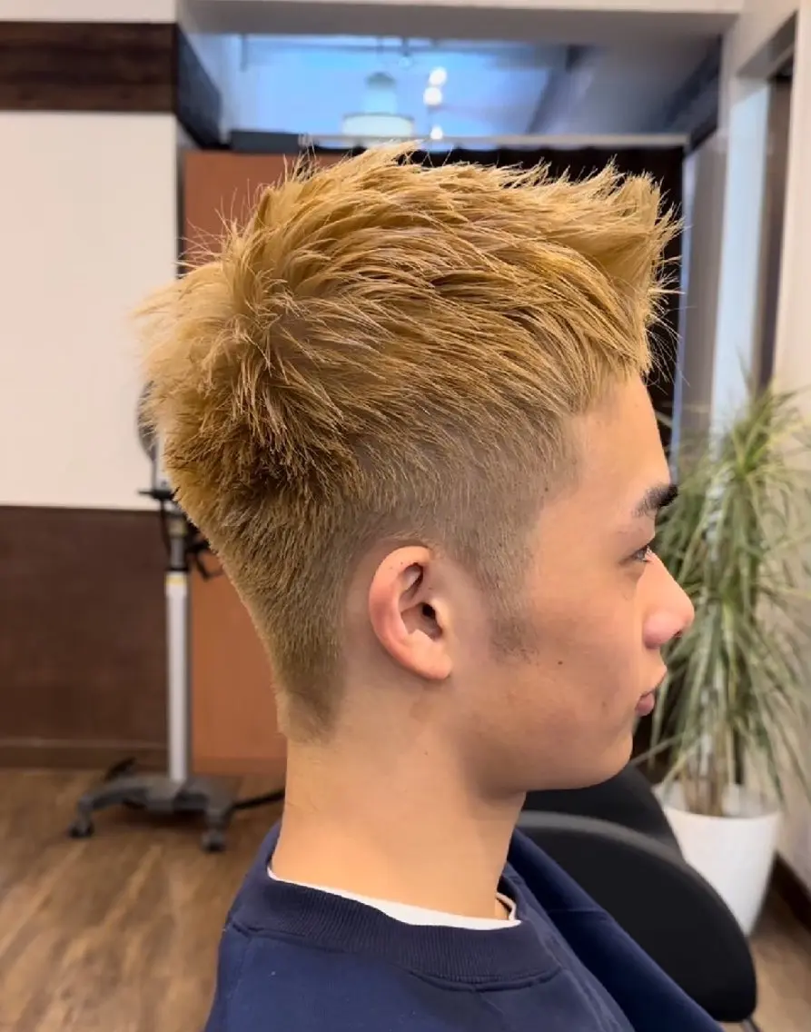 メンズ アイブロウ 束感まつぱ🫧 なつき🫧のヘアスタイル