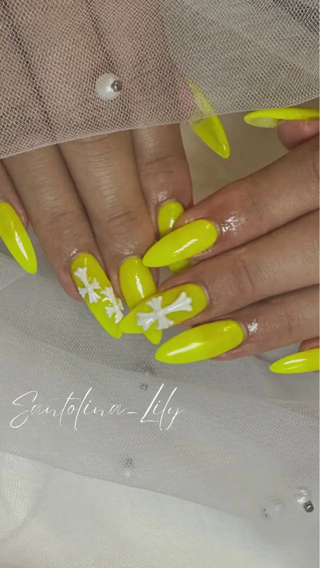 ネイル ハンドネイル Santolina Lilyのネイルデザイン