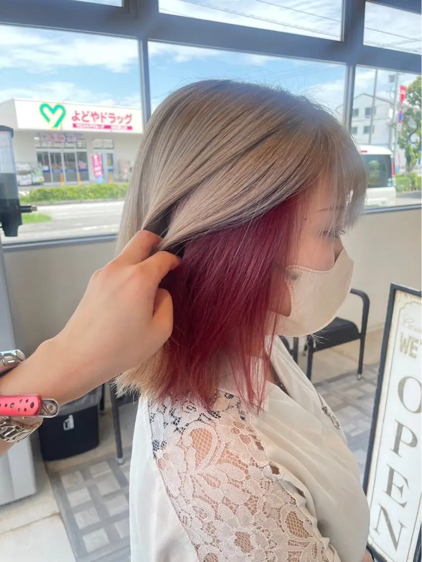 カラー イヤリングカラー ヘアカラー EARTH/A 中井洋那のヘアスタイル