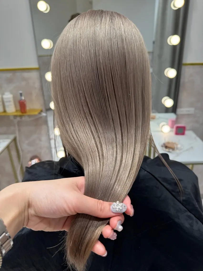 ロング カラー ベージュカラー 透明感カラー カット ヘアカラー 艶ダブルカラー🩰ハ イトーン🤍香織のヘアスタイル