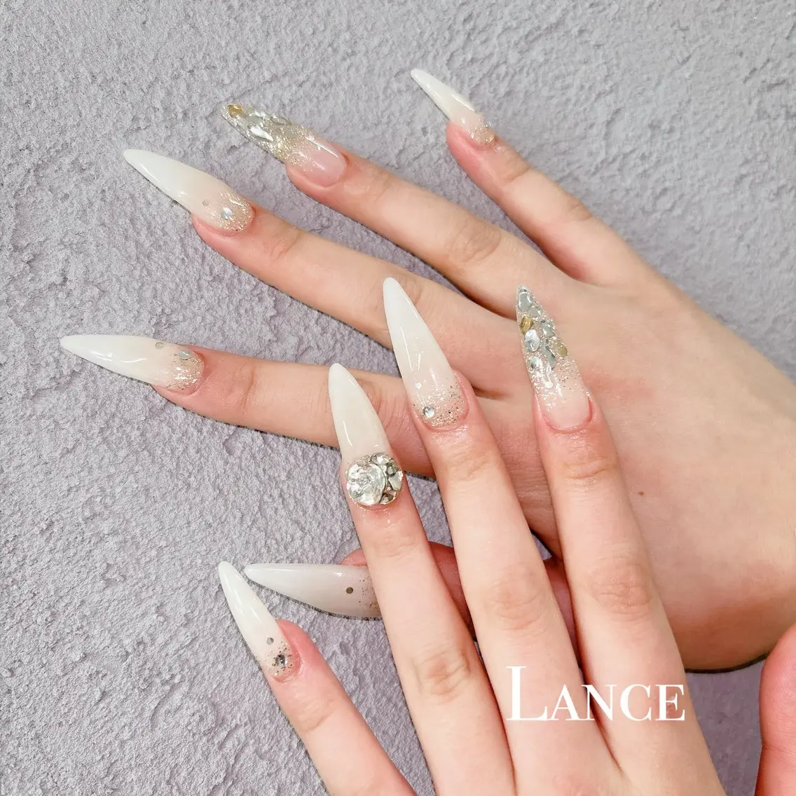ネイル オーロラネイル フットネイル 氷ネイル・うるうるネイル キラキラネイル 韓国ネイル Lance nailのネイルデザイン