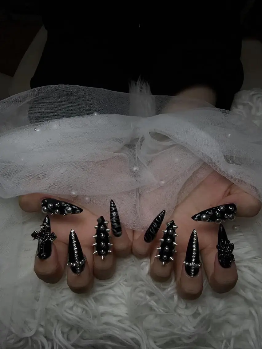 ネイル Queen Nail 研修生のネイルデザイン